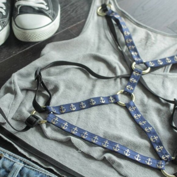 MARIAH Adjustable Nautical Pin-Up Body Harness - Picture 7 of 9